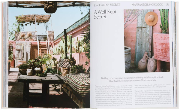 Паперова книга «Bon Voyage. Boutique Hotels for the Conscious Traveler», автор Клара Ле Форт - фото №1