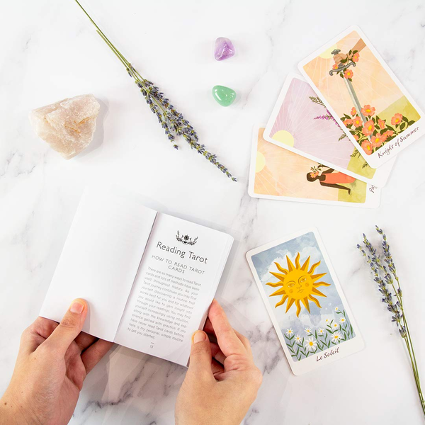 Паперова книга «The Harmony Tarot. A deck for growth and healing» - фото №1