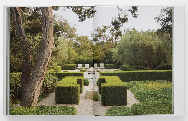 Бумажная книга «Glorious Gardens: Private Edens of the World's Leading Interior Designers», автор Дара Капонигро - фото №1