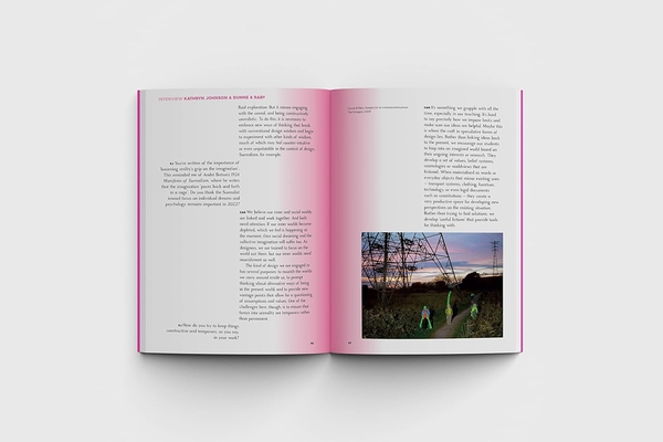Бумажная книга «Surrealism and Design Now», авторов Кэтрин Джонсон, Сюзанна Браун, Гленн Адамсон - фото №1