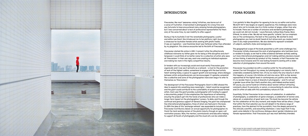 Паперова книга «Firecrackers. Female Photographers Now», автор Фіона Роджерс - фото №1