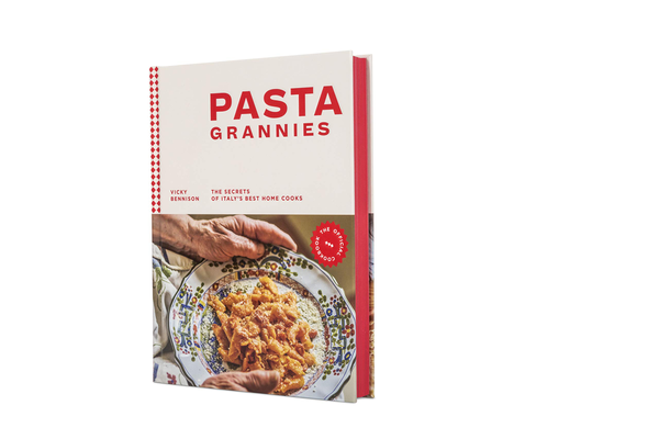 Бумажная книга «Pasta Grannies», автор Вики Беннисон - фото №1