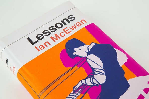 Бумажная книга «Lessons», автор Иэн Макьюэн - фото №1