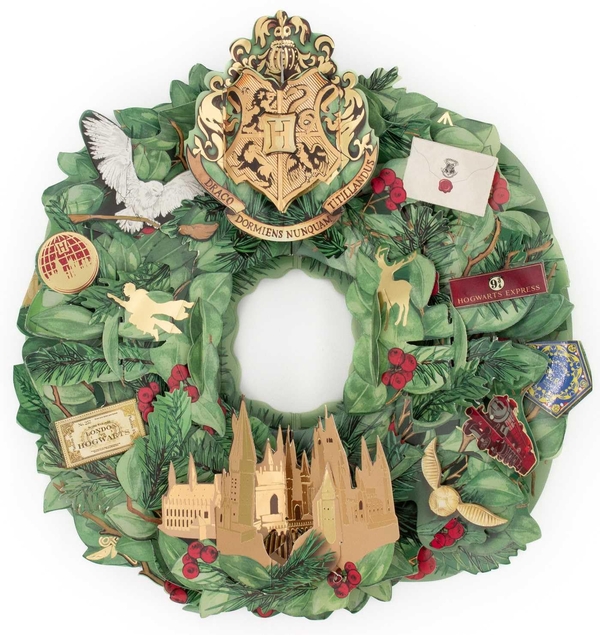 [object Object] «Harry Potter Pop-Up Holiday Wreath», автор Insight Editions - фото №3 - миниатюра