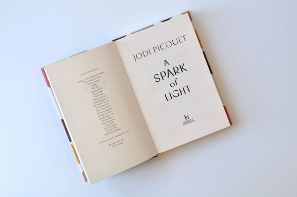 Бумажная книга «A Spark of Light», автор Джоди Пиколт - фото №1