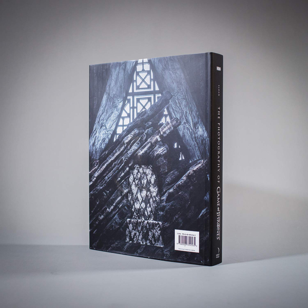 Бумажная книга «The Photography of Game of Thrones», авторов Майкл Когге, Хелен Слоан - фото №1
