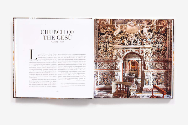 Бумажная книга «Sacred Spaces: The Awe-Inspiring Architecture of Churches and Cathedrals», автор Гийом де Лобье - фото №1
