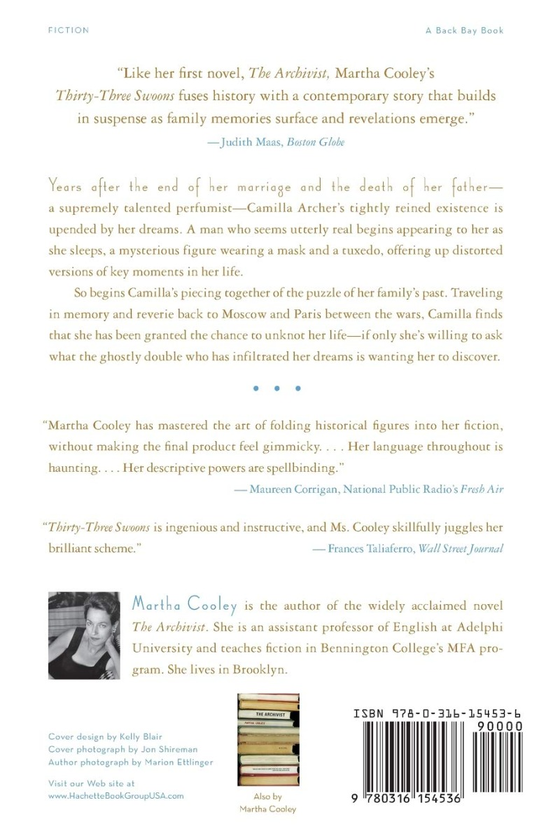 Паперова книга «Thirty-Three Swoons», автор Марта Кулі - фото №1