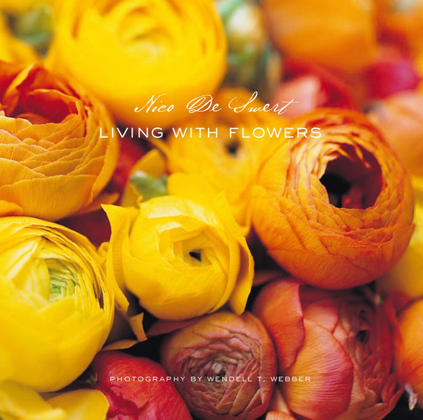 Бумажная книга «Living With Flowers» - фото №1