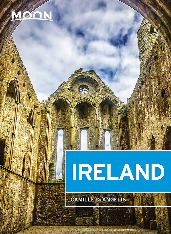 Бумажная книга «Moon Ireland», автор Камил ДеАнджелис - фото №1