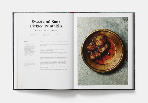 Паперова книга «The Indian Vegetarian Cookbook », автор Пушпеш Пант - фото №1