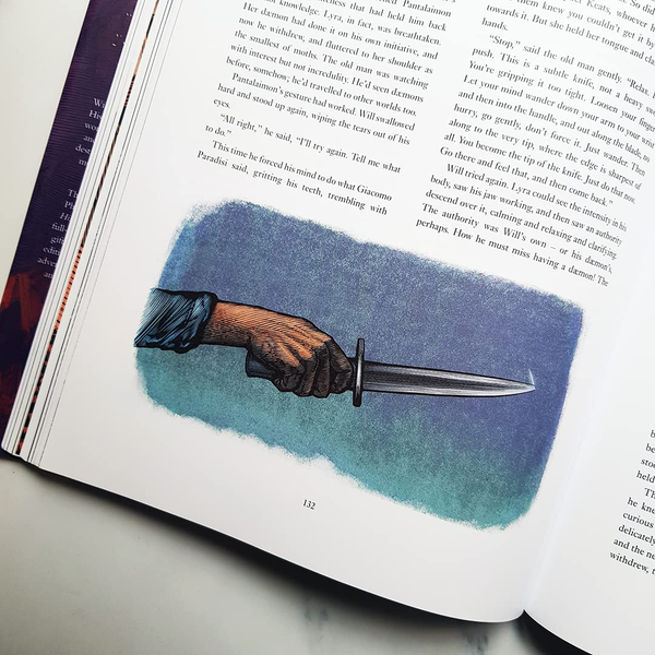 Бумажная книга «The Subtle Knife», автор Филип Пулман - фото №1