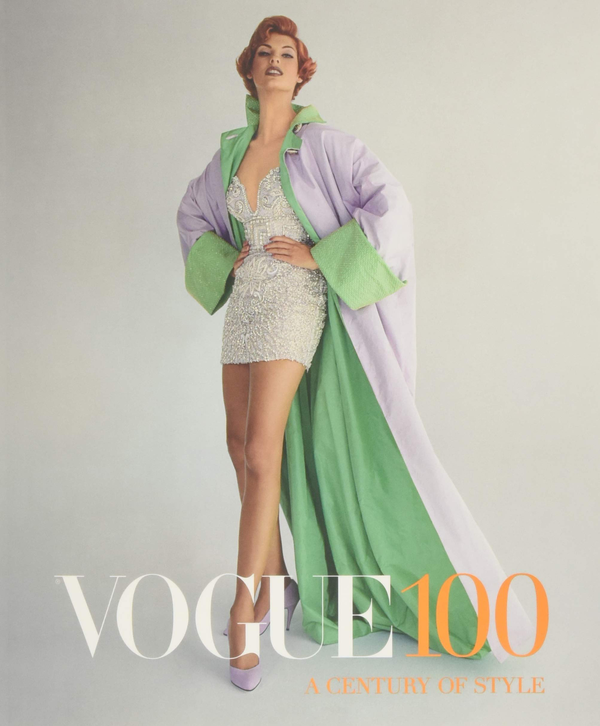 Бумажная книга «Vogue 100. A Century of Style», автор Робин Мьюир - фото №1