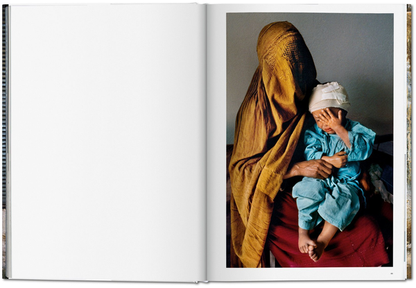 Паперова книга «Steve McCurry. Afghanistan», автор Вільям Далрімпл - фото №1