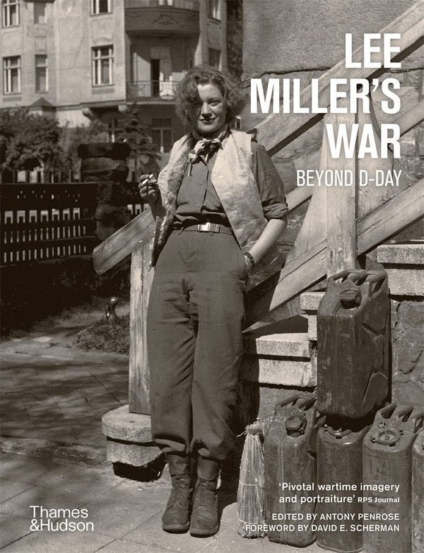 Бумажная книга «Lee Miller's War. Beyond D-Day», автор Энтони Пенроуз - фото №1
