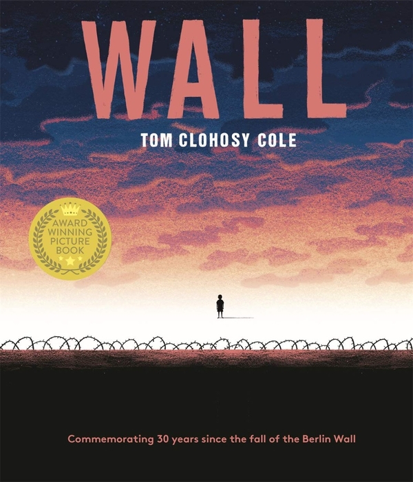 Бумажная книга «Wall», автор Том Клохози-Коул - фото №1