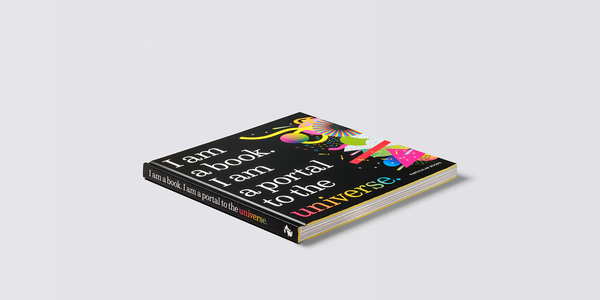 Паперова книга «I Am a Book. I Am a Portal to the Universe», авторів Міріам Квік, Штефані Посавец - фото №1
