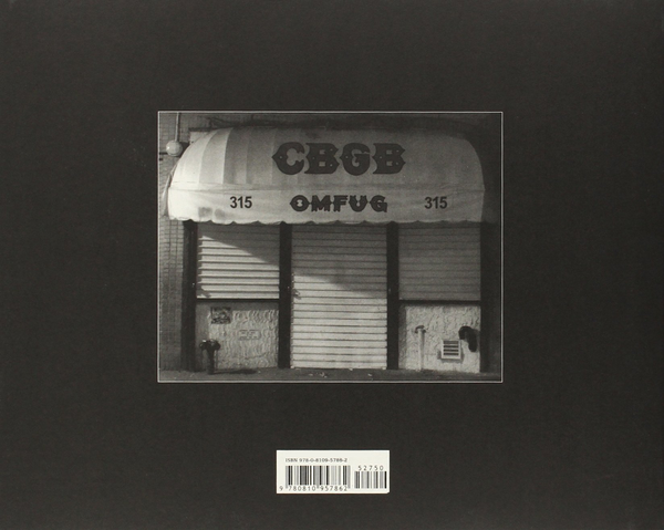 Бумажная книга «Cbgb and Omfug. Thirty Years from the Home of Underground Rock», автор Хилли Кристал - фото №1