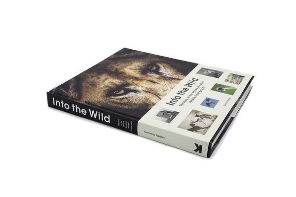Бумажная книга «Into the Wild. The Story of the World's Greatest Wildlife Photography», автор Джемма Пэдли - фото №1