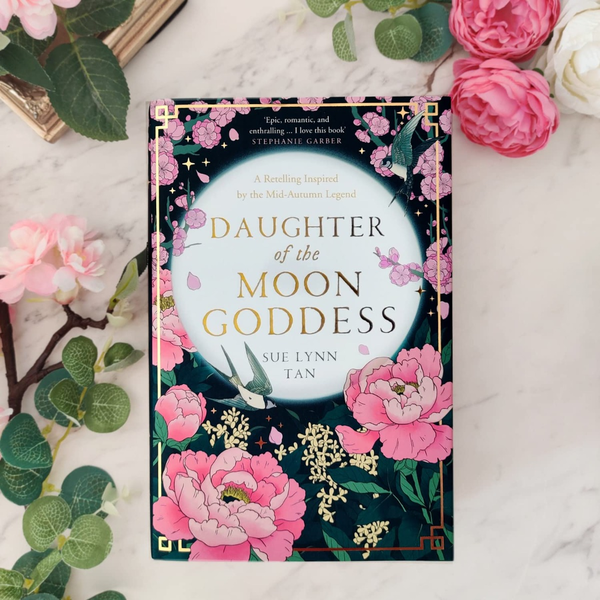 Бумажная книга «Daughter of the Moon Goddess», автор Сью Линн Тан - фото №1