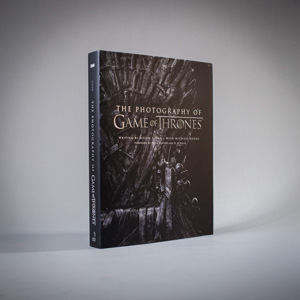 Бумажная книга «The Photography of Game of Thrones», авторов Майкл Когге, Хелен Слоан - фото №1