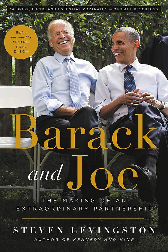 Бумажная книга «Barack and Joe. The Making of an Extraordinary Partnership», автор Стивен Левингстон - фото №1