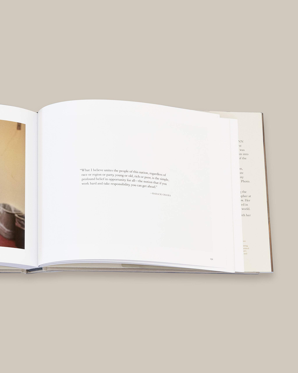 Бумажная книга «Hope, Never Fear. A Personal Portrait of the Obamas», автор Калли Шелл - фото №1