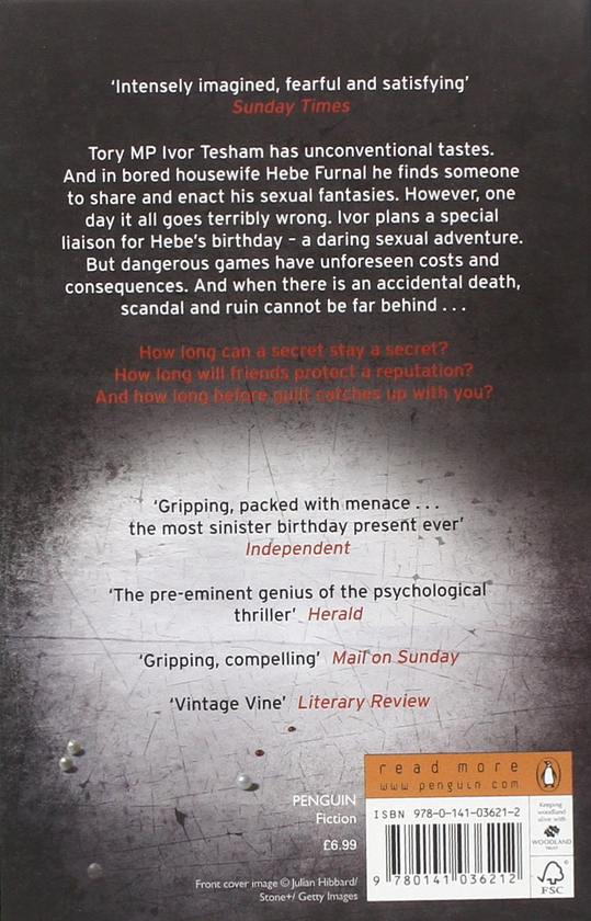 Паперова книга «The Birthday Present», автор Барбара Вайн - фото №1