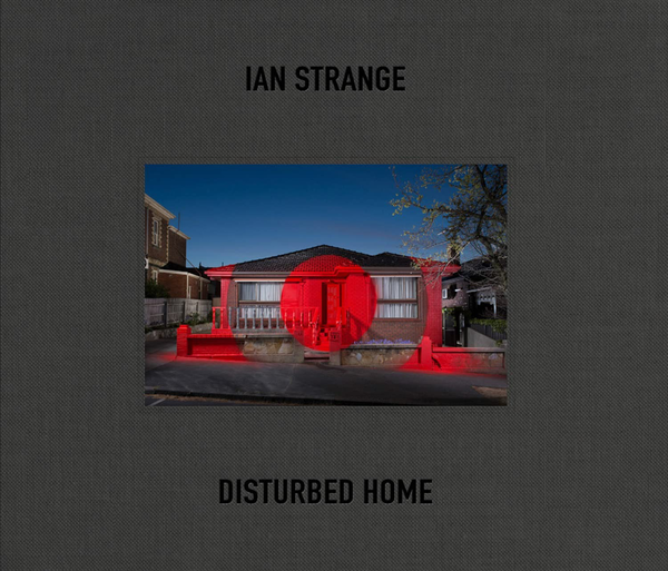 Паперова книга «Ian Strange: Disturbed Home», автор Ян Стрейндж - фото №1
