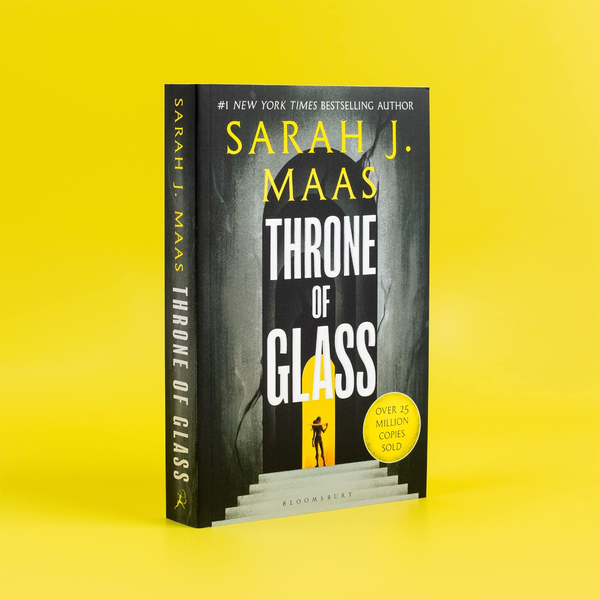 Книга «Throne of Glass» – Сара Дж. Маас, купити за ціною 574 на