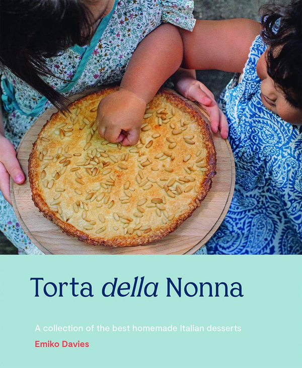 Бумажная книга «Torta della Nonna. A Collection of the Best Homemade Italian Sweets», автор Эмико Дэвис - фото №1