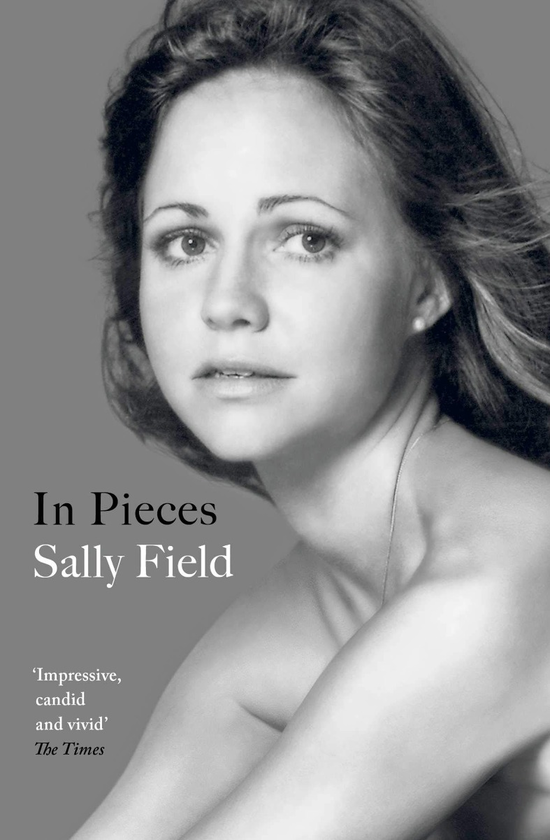 Паперова книга «In Pieces», автор Саллі Філд - фото №1
