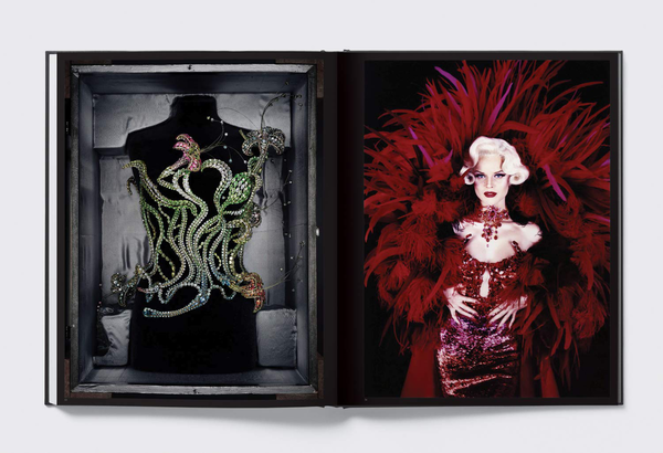 Бумажная книга «Thierry Mugler. Couturissime», автор Тьерри-Максим Лорио - фото №1