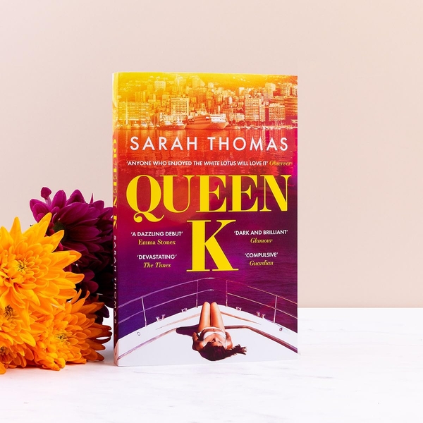 Бумажная книга «Queen K», автор Сара Томас - фото №1