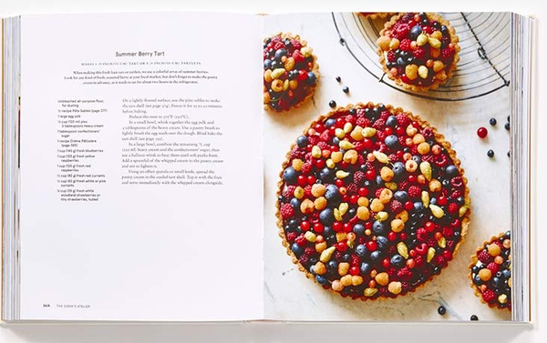 Бумажная книга «The Cook's Atelier: Recipes, Techniques, and Stories from Our French Cooking School», авторов Кендалл Смит Франчини, Марджори Тейлор - фото №1