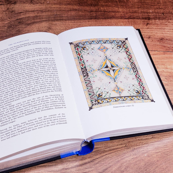 Бумажная книга «The Silmarillion», автор Джон Р. Р. Толкин - фото №1