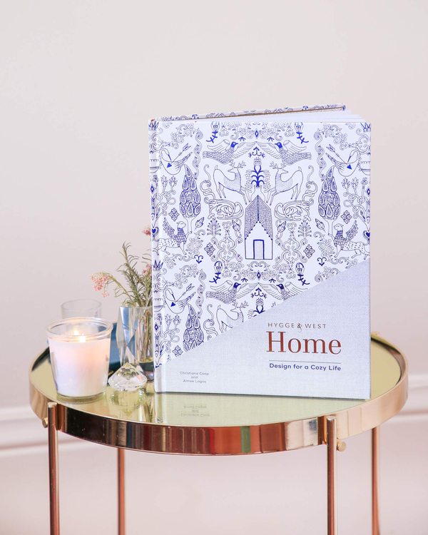 Паперова книга «Hygge & West Home. Design for a Cozy Life», авторів Крістіана Куп, Еймі Лаґос - фото №1