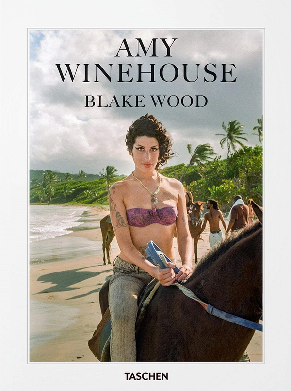 Бумажная книга «Amy Winehouse. Blake Wood», автор Нэнси Джо Сэйлс - фото №1
