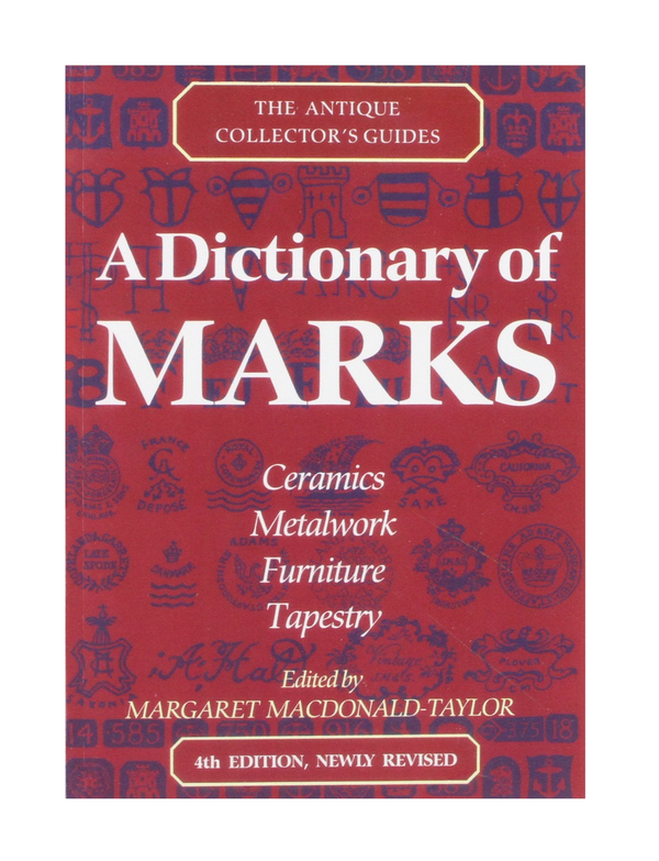 Паперова книга «A Dictionary Of Marks», авторів Лусілла Уотсон, Маргарет Макдональд-Тейлор - фото №1