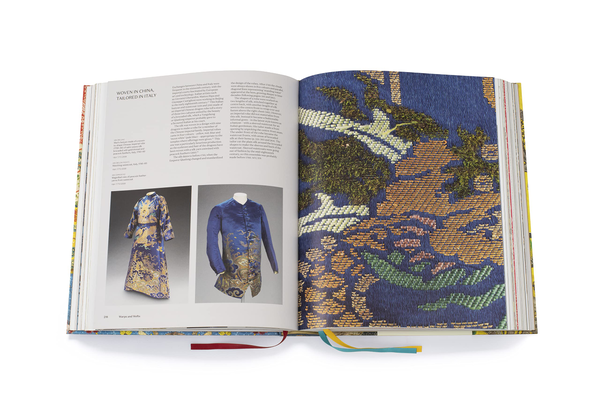 Бумажная книга «Silk. Fibre, Fabric and Fashion » - фото №1