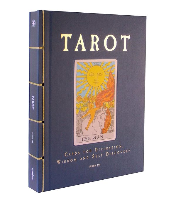Паперова книга «Tarot: Cards For Divination, Wisdom And Self Discovery», автор Ніккі Джей - фото №1