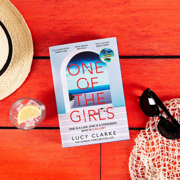 Паперова книга «One of the Girls», автор Люсі Кларк - фото №1