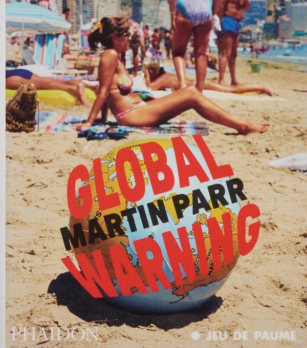 Паперова книга «Global Warning», автор Мартін Парр - фото №1