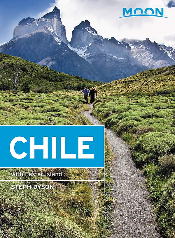 Бумажная книга «Moon Chile. With Easter Island», автор Стеф Дайсон - фото №1