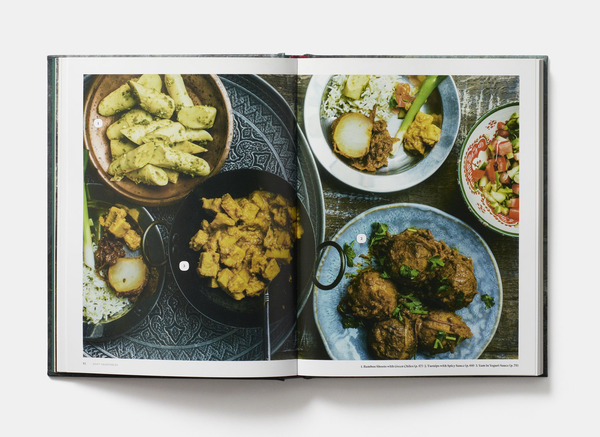 Паперова книга «The Indian Vegetarian Cookbook », автор Пушпеш Пант - фото №1
