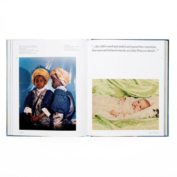 Паперова книга «Yevonde. Life and Colour», автор Клер Фрістоун - фото №1