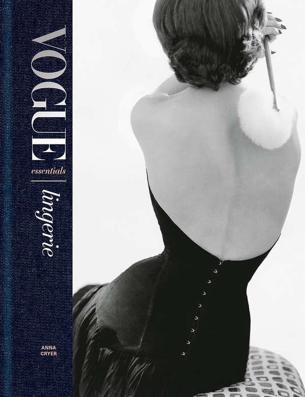 Бумажная книга «Vogue Essentials: Lingerie», автор Анна Крайер - фото №1