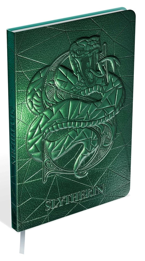 [object Object] «Harry Potter Sculpted Journal. Slytherin», автор Insight Editions - фото №4 - миниатюра