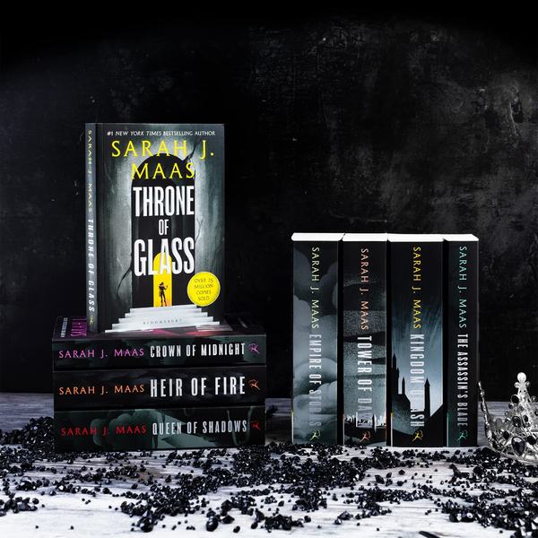 Бумажная книга «Throne of Glass», автор Сара Дж. Маас - фото №1