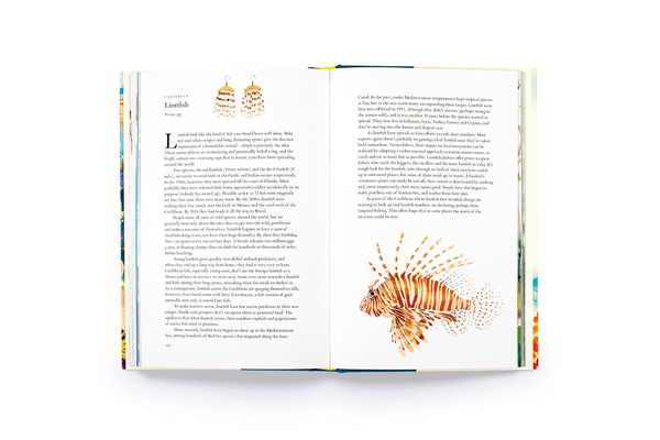 Бумажная книга «Around the Ocean in 80 Fish and other Sea Life», автор Хелен Скейлс - фото №1